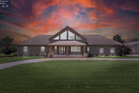 586 N State Route 587, Fostoria, OH 44830