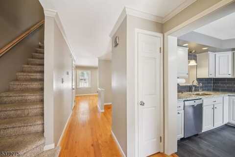 833 Valley St, Union, NJ 07088