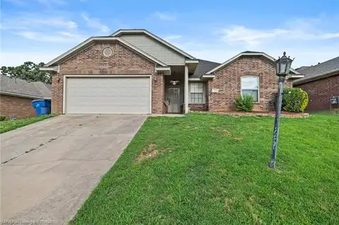 7514 Red Pine DR, Fort Smith, AR 72916