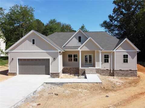 181 Hunters Trail SE, Calhoun, GA 30701
