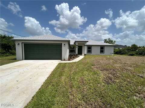 3108 62nd Street W, Lehigh Acres, FL 33971