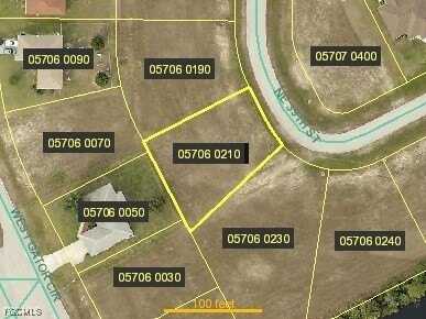 3902 NE 11th Place, Cape Coral, FL 33909