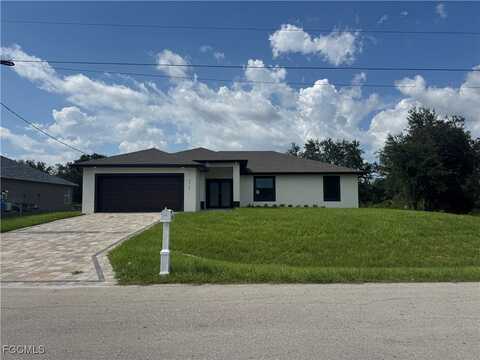 2512 61st Street W, Lehigh Acres, FL 33971