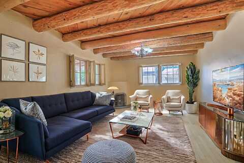 616 17TH Street NW, Albuquerque, NM 87104