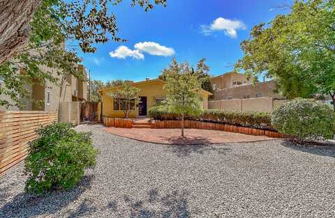314 Amherst Drive SE, Albuquerque, NM 87106
