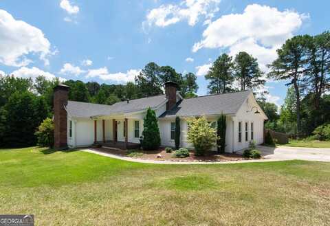 105 Rollingbrook, Tyrone, GA 30290