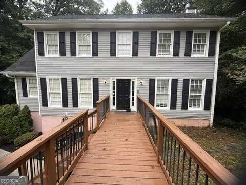 1394 Rustlewood, Lilburn, GA 30047