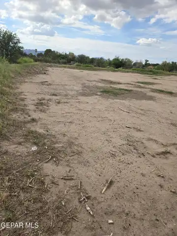 131 POLO INN Road, El Paso, TX 79915