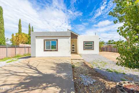 415 Valle Los Nogales Drive, Socorro, TX 79927