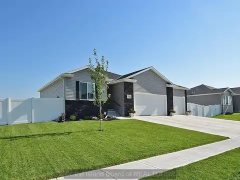 3920 Majestic Avenue, Grand Island, NE 68803