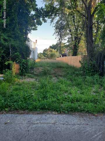 2407 W Broadway, Louisville, KY 40211