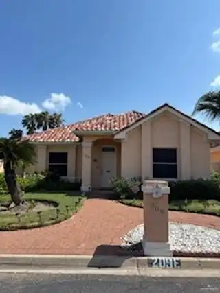209 E Yucca Avenue E, McAllen, TX 78504