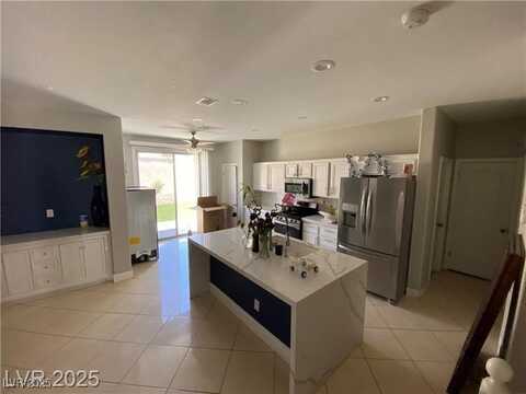 1154 Warm Sun Court, Las Vegas, NV 89110