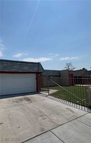 6229 W Oakey Boulevard, Las Vegas, NV 89146