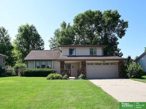 15323 Blackwell Drive, Omaha, NE 68137