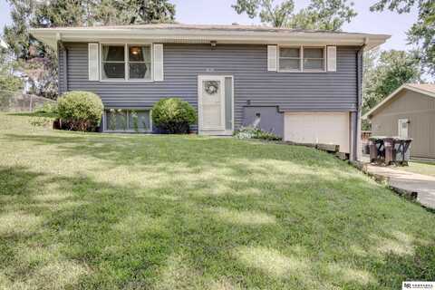 5635 N 93rd Avenue, Omaha, NE 68134
