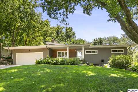 10337 Pinehurst Avenue, Omaha, NE 68124