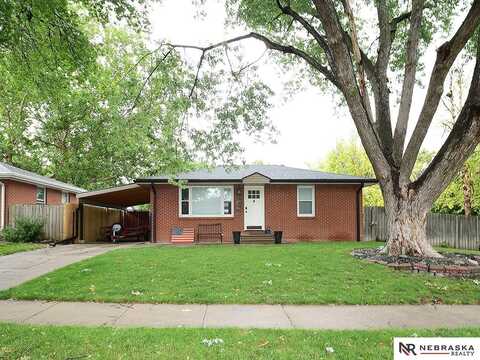 2000 N 53rd Street, Lincoln, NE 68504