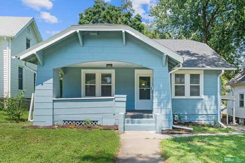 3824 Seward Street, Omaha, NE 68111