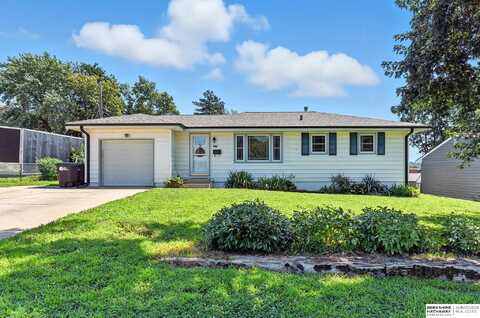4817 N 93 Street, Omaha, NE 68134