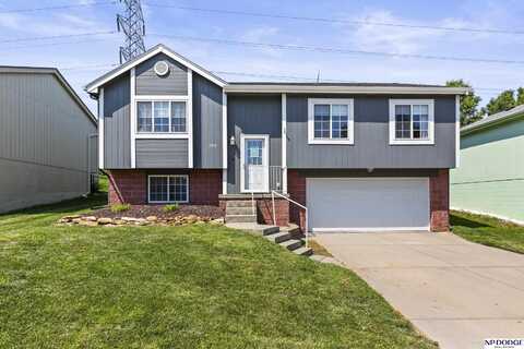 7918 Howell Street, Omaha, NE 68122