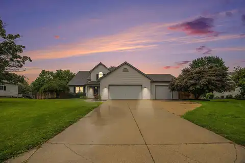 2460 Meadow Drive, Zeeland, MI 49464