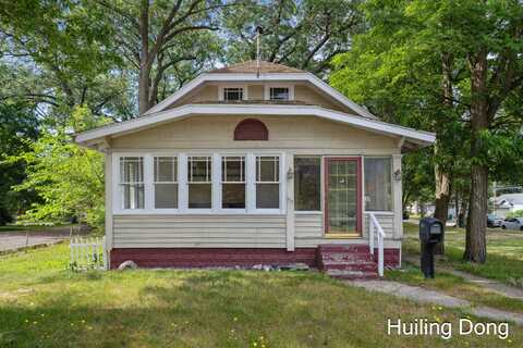 917 E Apple Avenue, Muskegon, MI 49442