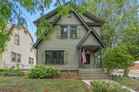 40 Auburn Avenue NE, Grand Rapids, MI 49503