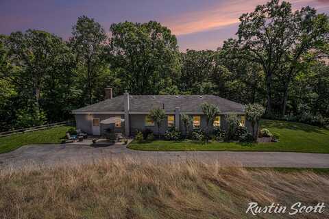 5911 7 Mile Road NE, Belmont, MI 49306