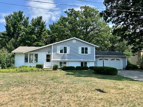 4948 Stony Creek Avenue NW, Comstock Park, MI 49321