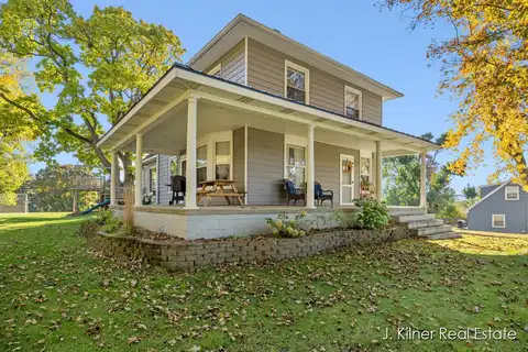950 Covell Avenue NW, Grand Rapids, MI 49504