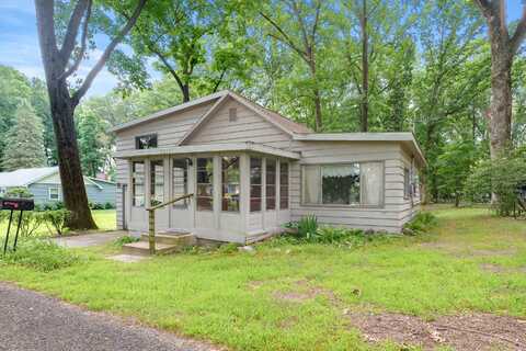 52547 Silver Saddle Drive, Grand Junction, MI 49056