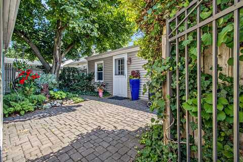 3330 S Rose Street, Kalamazoo, MI 49001