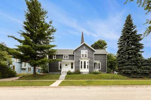 361 5th Street, Manistee, MI 49660