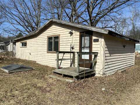 4077 2nd Avenue, Newaygo, MI 49337