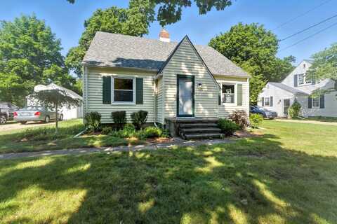 425 N Linden Street, Marshall, MI 49068