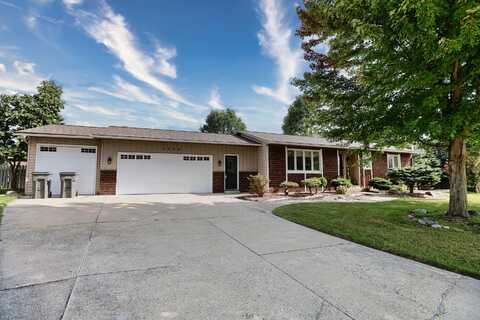 4000 Granada Court NW, Walker, MI 49534