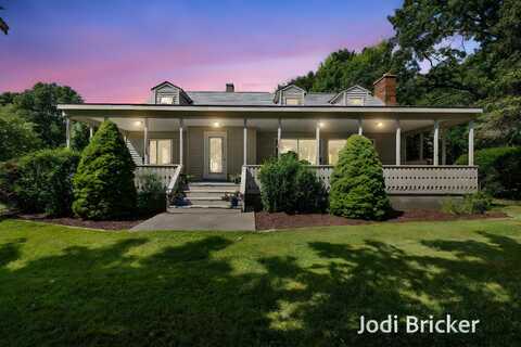 15364 Leonard Street, Spring Lake, MI 49456