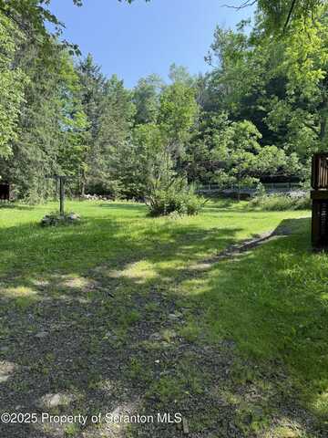 1000 Scranton Cdale, Eynon, PA 18403