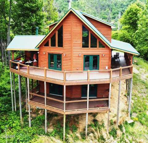 2266 Lone Ridge Drive, Sevierville, TN 37862