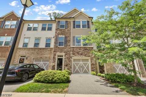 90 Albert Ct, Randolph, NJ 07869