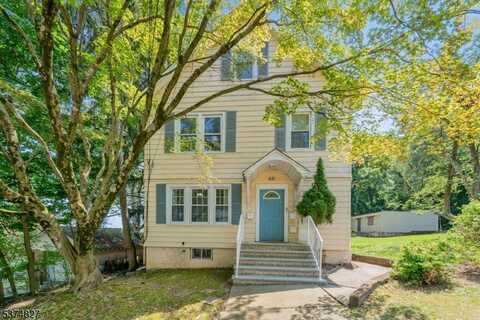 68 Macfarlan Ave, Hawthorne, NJ 07506