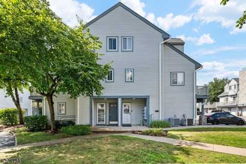 98 Garden Ct, Roxbury Township, NJ 07876