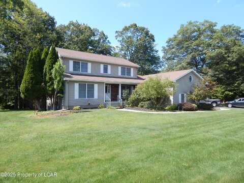2 Crestview Drive, Dallas, PA 18612