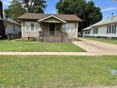 417 Champa St, Pratt, KS 67124