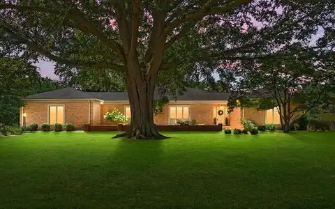 403 W Riverwood, HOPKINSVILLE, KY 42240