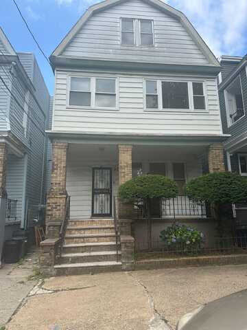37 DWIGHT ST, Greenville, NJ 07305