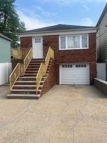 34 WEST 7TH ST, Bayonne, NJ 07002