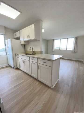 633 Nalanui Street, Honolulu, HI 96817