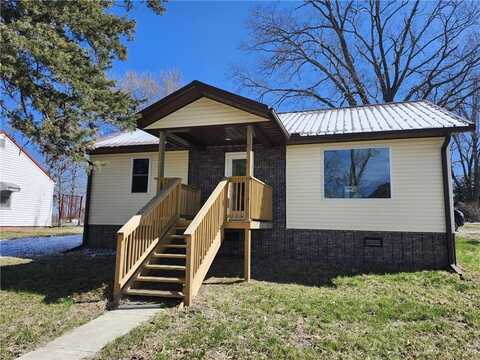 711 S 20th Street, Bethany, MO 64424